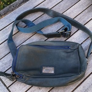 Dusty leather crossbody